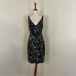 Milly Sleeveless V-Neck Sheath Dress‎